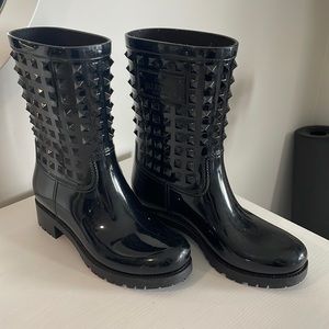 Authentic Valentino black rain boots short